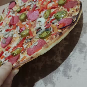 Getir Yemek'ten Çiğ Pizza Ve Çözüm Sunmayan Müşteri Hizmeti