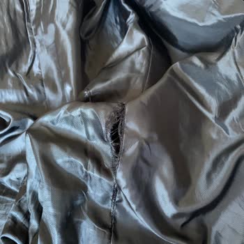 Kısa Sürede Yırtılan Kaban, Müşteri Hizmetine Ulaşılamıyor