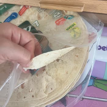 Yapışık Lavaşlar Kullanılamaz, Çocuğumun Beslenmesi Tehlikede