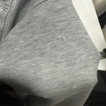 Nike Eşofman Altında Çorap Kaçığı Benzeri Delikler Ve Ayıplı Ürün Şikayeti