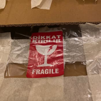 Trendyol Express Teslimatın Zile Basılmadan Bırakılması Ve Kırılabilir Avizenin Hasar Görmesi