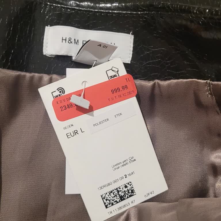 Sistemde Kayıt Olmasına Rağmen H&M Mağazası Faturası Olmadığını Söyleyerek Beden Değişimini Reddetti