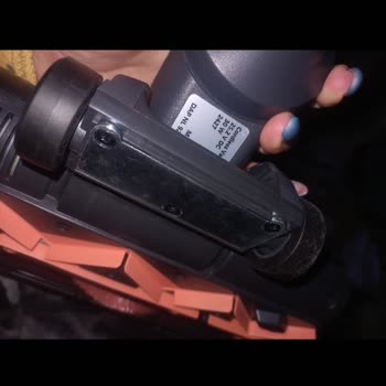 Teşhir Süpürge Gönderildi, Yeni Kapalı Kutu İstiyorum