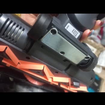 Teşhir Süpürge Gönderildi, Yeni Kapalı Kutu İstiyorum