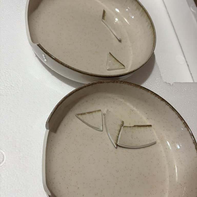 Kırık Tabaklar İçin Satıcıdan Çözüm Bekliyorum