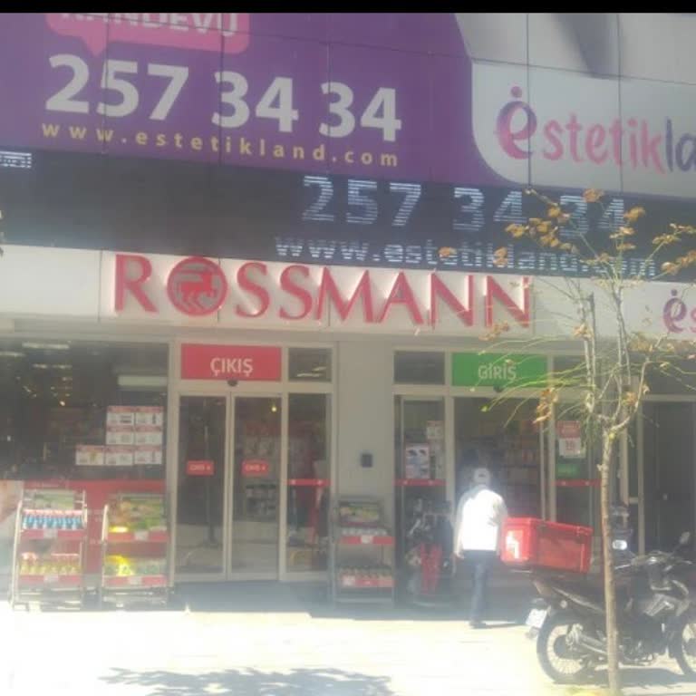 Rossmann Mecidiyeköy Şubesinde Fiyat Farkı, Sıra İptali Ve Kedi Korkusu