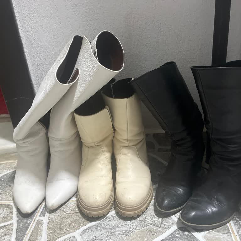 Sivri Burun Topuklu Ayakkabının Kalıp Ve Konfor Eksikliği