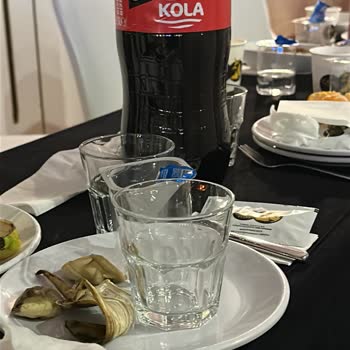 60.000 TL'lik Yılbaşı Paketi Kalitesiz İkram Ve Otopark Karmaşası