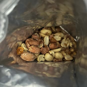 Son Kullanma Tarihi Geçmeden Bayat Ve Kokmuş Kavrulmuş Fıstık