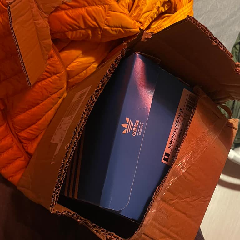 Eksik Ayakkabı Ve Cevapsız İletişim Nedeniyle Mağduriyet