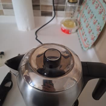 Korkmaz Mutfak Eşyaları Kettle Kapağında Tasarım Sorunu