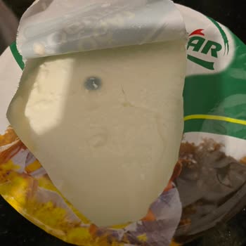 Geçerli Son Kullanma Tarihli Küflü Yoğurt Satışı Ve Ücret İadesi Talebi