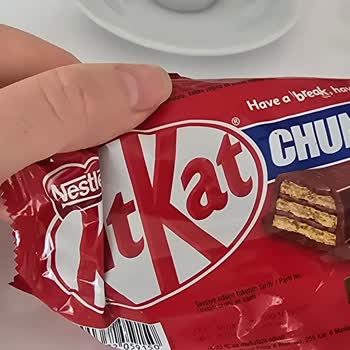 Nestle Kitkat Üzerindeki Anormal Bozulmalar Ve Açıklama Talebi