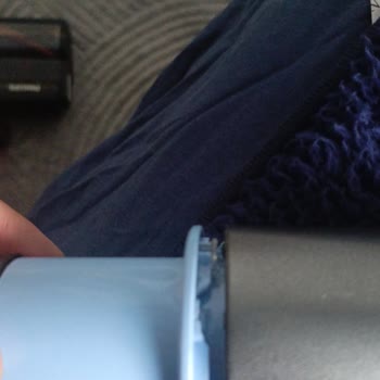 Mavi Parçanın Vidalarının Zayıflığı Nedeniyle Kırılması Ve Garanti Kapsamında Ücretsiz Değişim Talebi