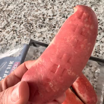 Son Kullanma Tarihi Geçmemiş, Kötü Kokulu Sucuk A101'de Kabul Edilmedi