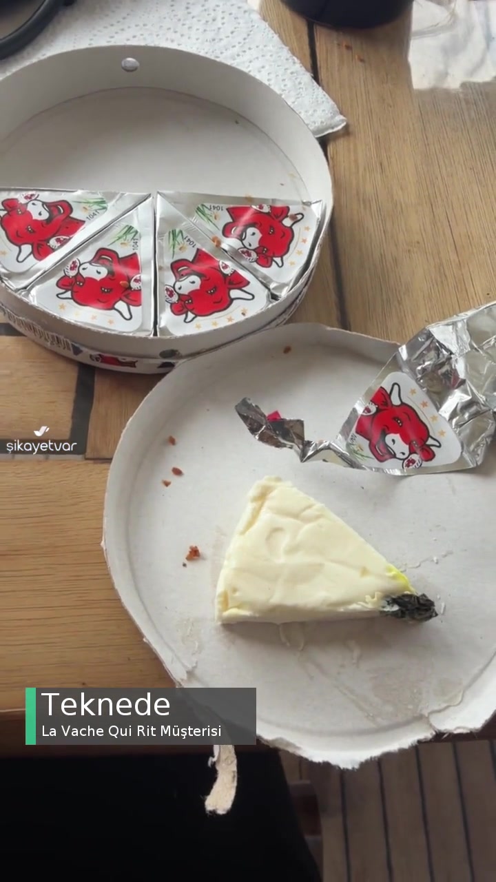 La Vache Qui Rit Peyniri Küflü Çıktı! videonun kapak resmi