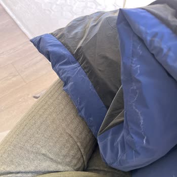 Beyaz Lekeler Nedeniyle Ayıplı Montun Değişim Ve İade Talebi