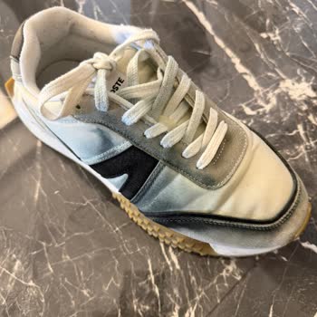 Yağmurlu Havalarda Lacoste Sneaker’da Boya Akması Ve Kullanıcı Hatası İddiası