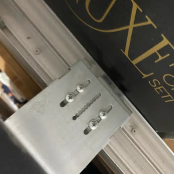 Özbay Mobilya’da Kırılan Gardırop Sürgüsü İçin Parça Temini Sürecinin Uzunluğu