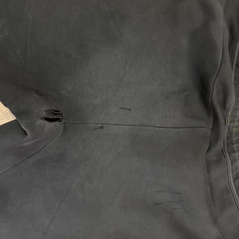 Nike Tech Fleece Eşofman Altında Ağ Bölümünde Yırtılma Ve Tüylenme Sorunu!