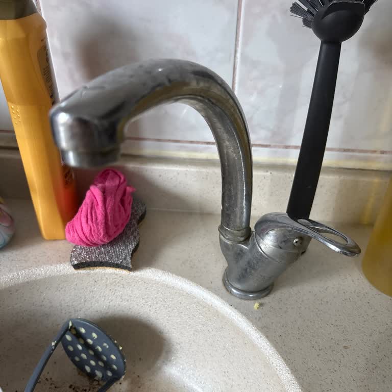 Bağlarbaşı Mahallesinde Gün Boyu Süren Su Kesintileri Mağduriyet Yaratıyor