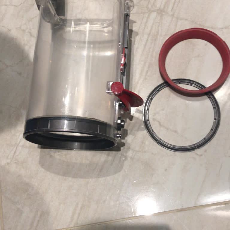 Dyson V15 Detect Toz Haznesi Kırıldı Ve Müşteri Hizmetleri Çözüm Sunamadı