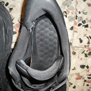 Garanti Kapsamındaki Ayakkabının Kısa Sürede Yırtılması Ve Mağaza Personelinin Saygısız Tutumu