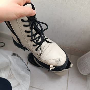 FLO Mağazasından Alınan Polaris Botların Hızlı Deformasyonu Ve Değişim Talebi