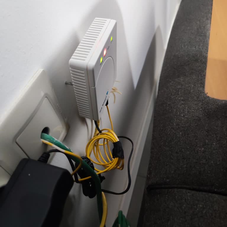 Fiber İnternet Kesintisi Ve Elektrikçiye Yönlendirilme Sorunu