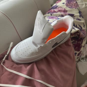 Yanlış Numara Ve Defolu Ayakkabı İçin Tam İade Talebi