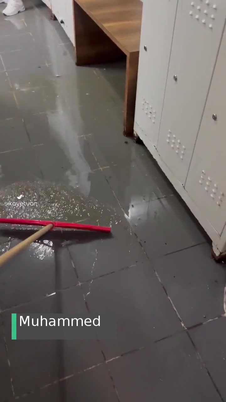 İstanbul Büyükşehir Belediyesi Kanal Çökmesi Rögar Geri Tepmesi! videonun kapak resmi