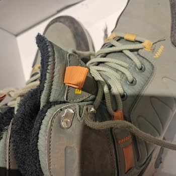 Deichmann Kışlık Botta Kısa Sürede Kırılma, Mağaza Üretim Hatasını Reddetti