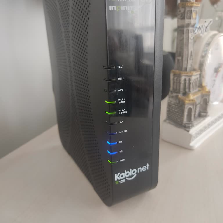 İnternet Ve TV Box Kesintisi: Teknik Ekip Gelmedi, Ücret İadesi Talebi