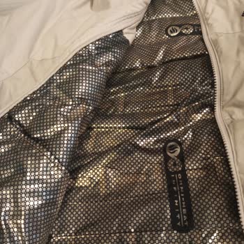 Columbia Montun Tüyü Kayboldu, Şubede Çözüm Yok