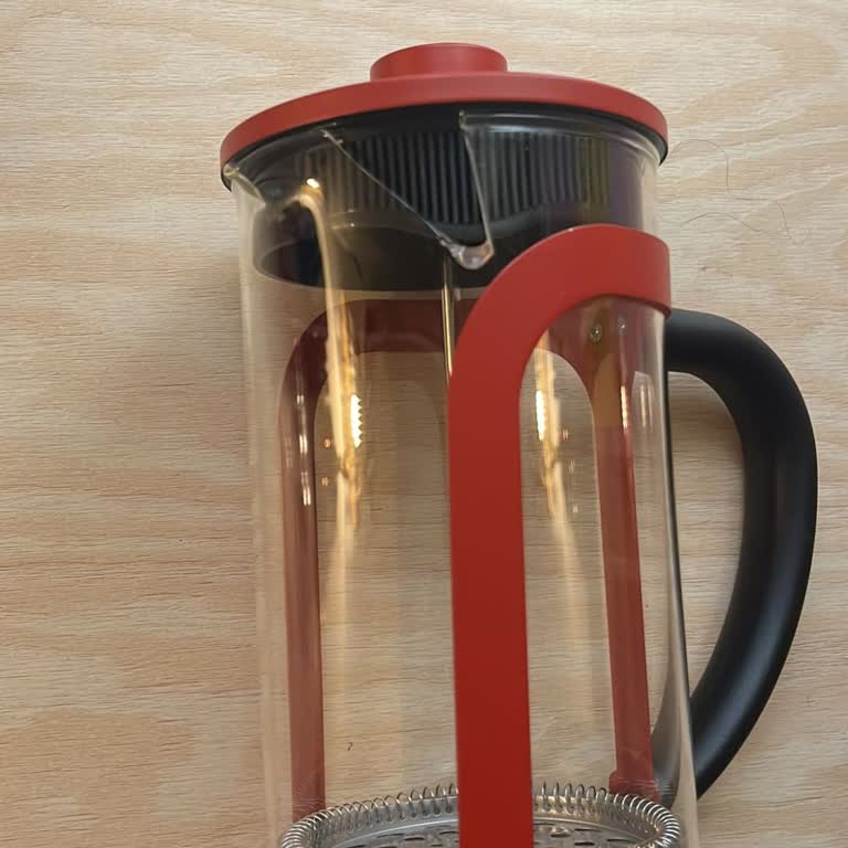 French Press Kısa Sürede Kırıldı, Mağaza Kullanıcı Hatası Dedi Ve Tarih Yanlış Girildi