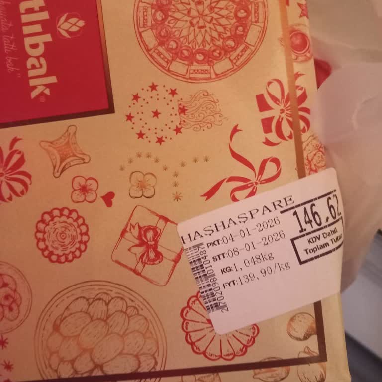 Müşteri İsteği Göz Ardı Edildi, Şube Çalışanları Tarafından Özelleştirilmiş Pasta Ve Şekerpare