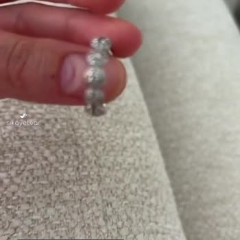 Swarovski Yüzük Rengi Attı