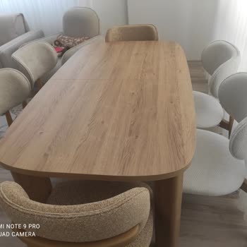 Doğtaş Karaman Mağazasındaki Yanlış Renkli Sandalyeler Ve Arızalı Yemek Masası İçin Çözüm Bekleniyor