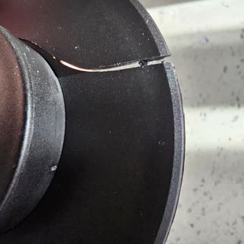 Karaca Çaycının Plastik Kapağında Çatlama Oluştu