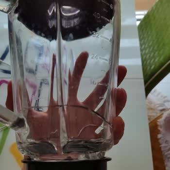 Cam Hazneli Blenderın Kendiliğinden Çatlaması Güvenlik Endişesi