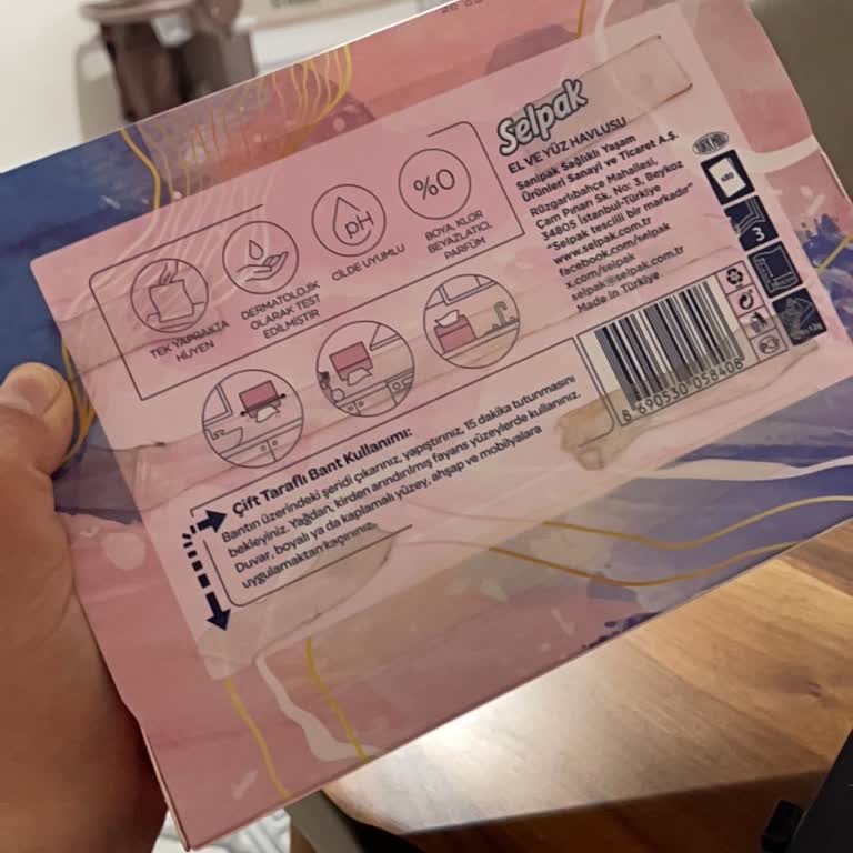 Yanıltıcı Ambalaj Nedeniyle Selpak Havlu Duvara Yapışmadı Ve Kullanılamıyor