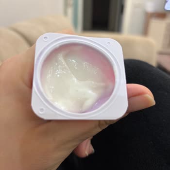 Danino Meyve Yoğurtta Siyah Maddeler Vardı