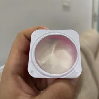 Danino Meyve Yoğurtta Siyah Maddeler Vardı