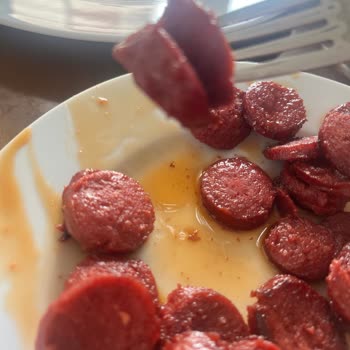 Migros Yakut Mahallesi Şubesinde Bozuk Fermente Sucuklar İçin İade Talebi