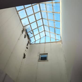 Karanfil Kız Apart | Diyarbakır Yaşanan Bakımsızlık Ve İlgisizlik