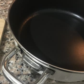 Titanyum Tencere Setinde Hızlı Soyulma Ve Sap Kırılması