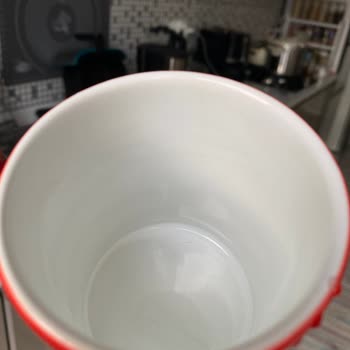 Rakel Yılbaşı Çorap Bardak Seti Bardağı İlk Kullanımda Çatladı: İade Talebi