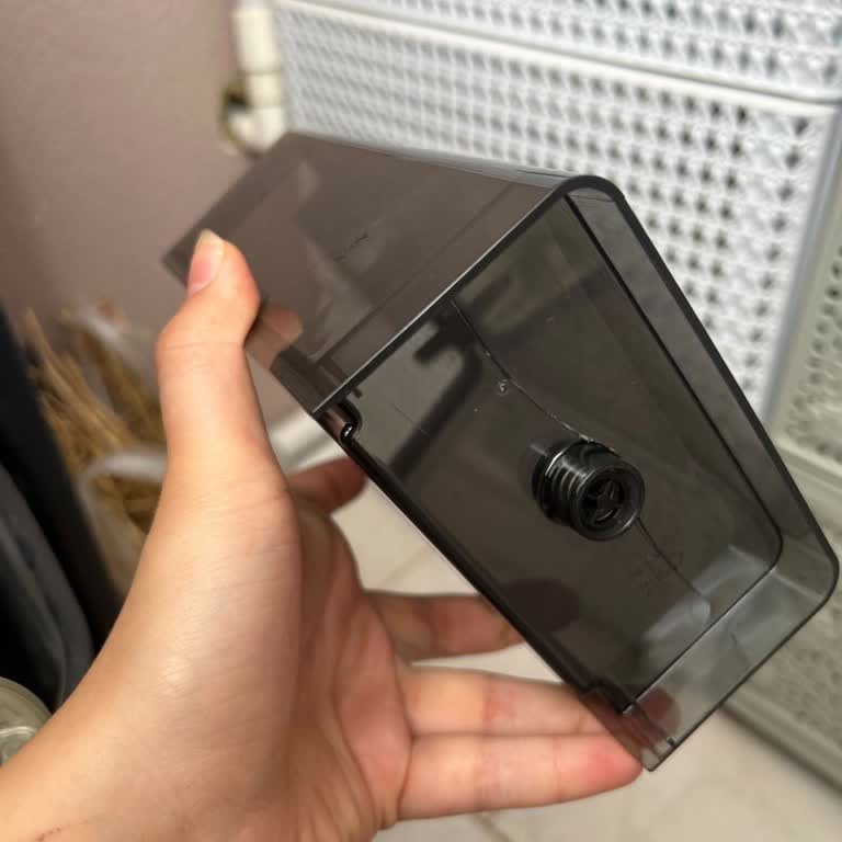 Karaca Espresso Makinesinin Su Haznesi Kırıldı, Yedek Parça Temin Edilemiyor