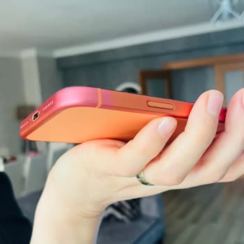 Apple Ürününün Renk Değişimi Kullanıcı Hatası Olarak Değerlendirildi, Garanti Değişim Talebi