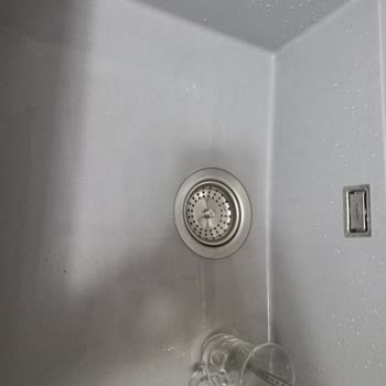 Schock Gri Granit Evye Hızlı Leke Sorunu Ve Değişim Talebi